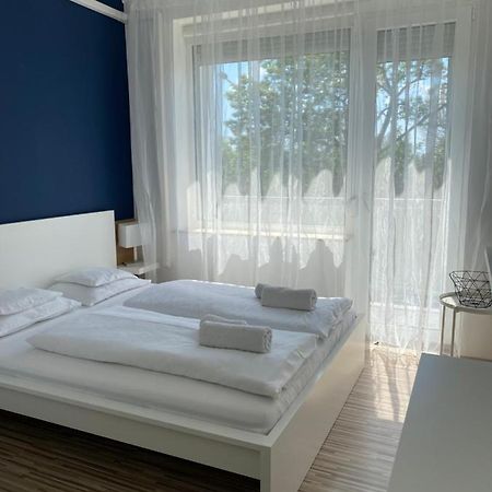 Elmeny Balaton Hotel Alsoors Ngoại thất bức ảnh