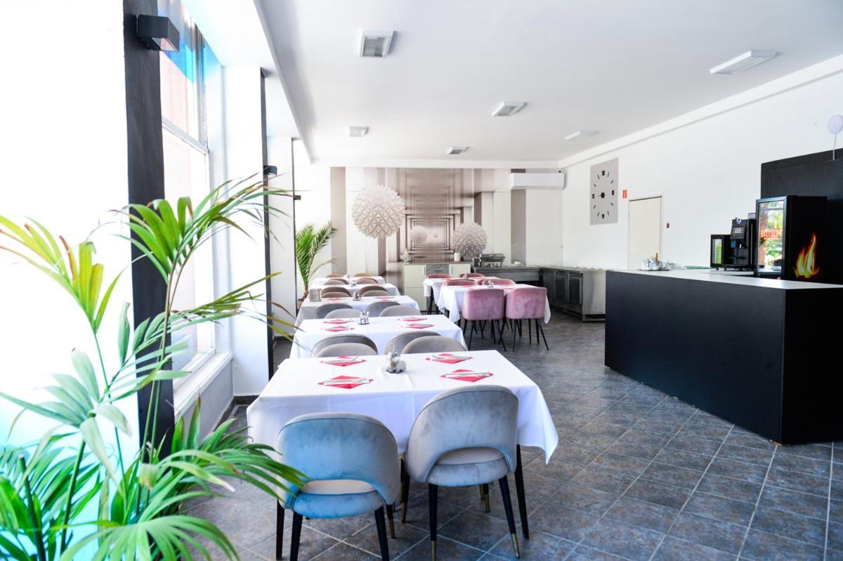 Elmeny Balaton Hotel Alsoors Ngoại thất bức ảnh