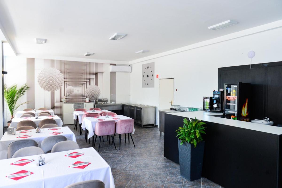 Elmeny Balaton Hotel Alsoors Ngoại thất bức ảnh