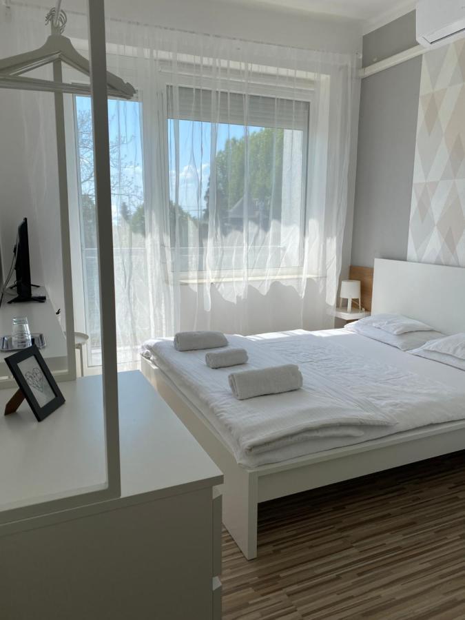 Elmeny Balaton Hotel Alsoors Ngoại thất bức ảnh