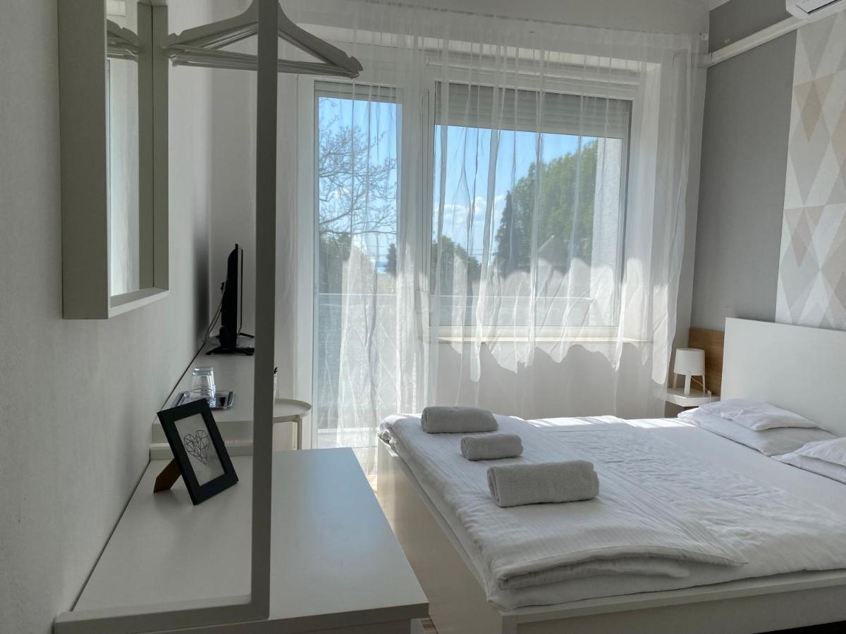 Elmeny Balaton Hotel Alsoors Ngoại thất bức ảnh