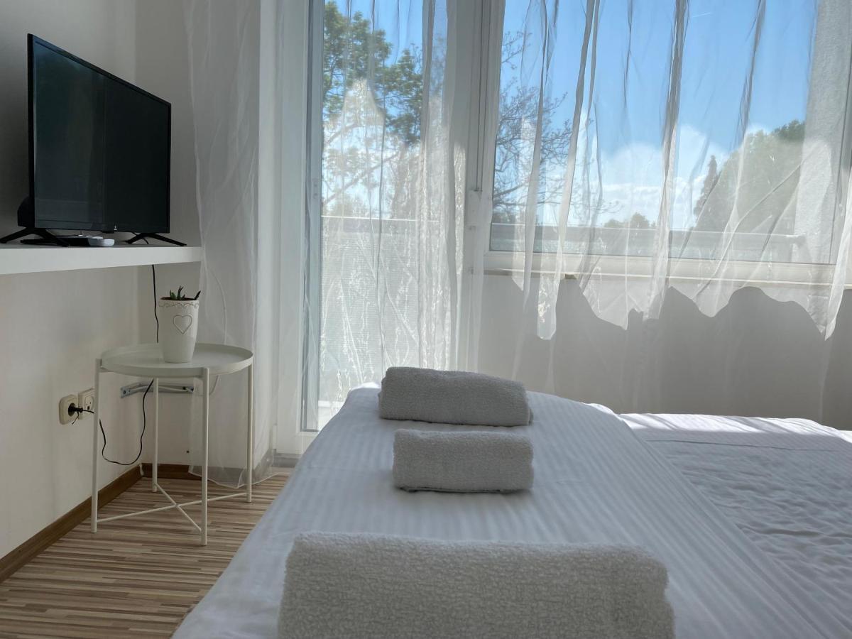 Elmeny Balaton Hotel Alsoors Ngoại thất bức ảnh